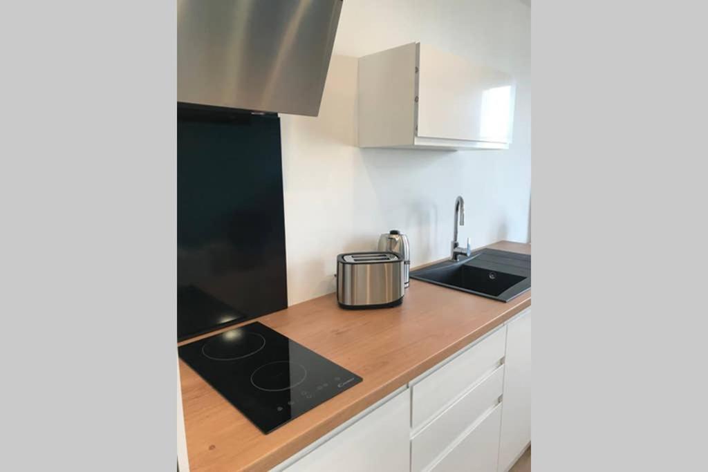 Le Nicole Apartment Chartres Ngoại thất bức ảnh